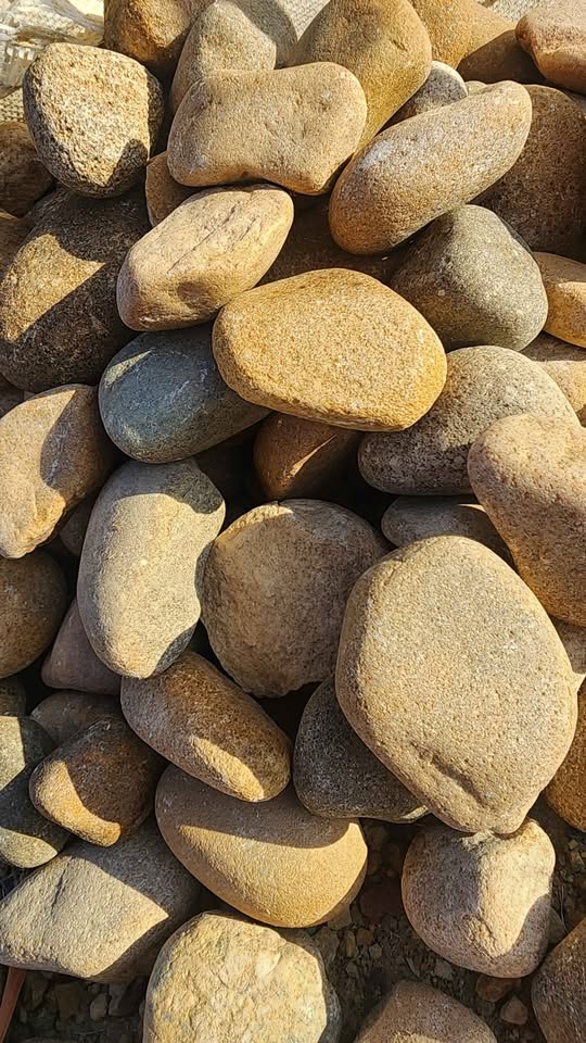 Small Brown Riverstone Example